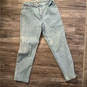 Abercrombie & Fitch Light Wash Straight Leg Jeans
